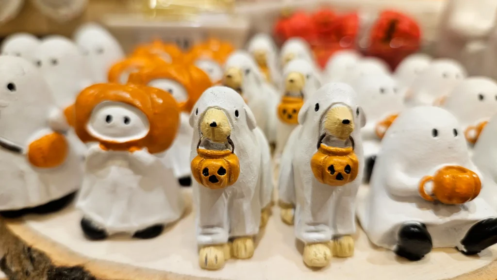 Cute Japanese Halloween ghost decorations with pumpkins